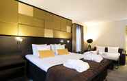 Bedroom 6 Oranje Hotel Leeuwarden