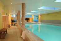 Swimming Pool Best Western Hotel Zur Post