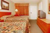 Bedroom Econo Lodge Downtown