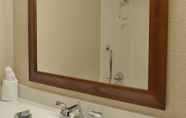 Toilet Kamar 2 Marriott Indianapolis East