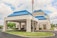 Exterior Comfort Inn - NYS Fairgrounds