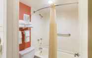 Toilet Kamar 7 Quality Inn