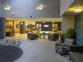 Lobi 4 Holiday Inn Niagara Falls Scenic Downtown, an IHG Hotel