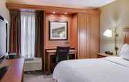 Kamar Tidur 6 Hampton Inn Pittsburgh-Airport