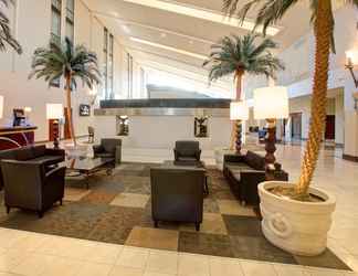 Lobi 2 DoubleTree by Hilton Dallas - Richardson