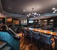 Bar, Kafe dan Lounge 5 Monarch Hotel & Conference Center