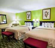 Bedroom 3 Quality Inn Oceanfront
