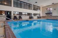 Swimming Pool Best Western Angus Inn