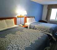 ห้องนอน 6 Days Inn by Wyndham Runnemede Philadelphia Area