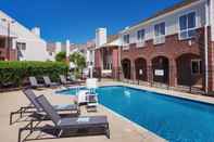 Swimming Pool Residence Inn by Marriott Philadelphia Willow Grove