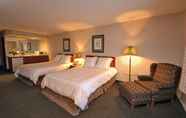 Bedroom 2 Shilo Inn Suites - Salem