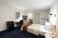 Bedroom Red Roof Inn Parsippany