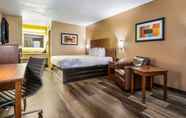 Bedroom 7 SureStay Plus Hotel By Best Western Poteau