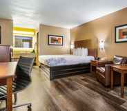 Bedroom 7 SureStay Plus Hotel By Best Western Poteau