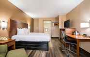 Bedroom 2 SureStay Plus Hotel By Best Western Poteau