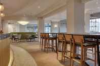 Bar, Cafe and Lounge DoubleTree by Hilton London Elstree