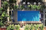 Swimming Pool Hotel El Prado