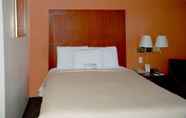 Bilik Tidur 7 Days Inn by Wyndham Dyersburg