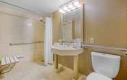 In-room Bathroom 7 Omni Los Angeles Hotel at California Plaza