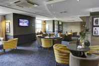 Bar, Cafe and Lounge Best Western Manchester Altrincham Cresta Court Hotel