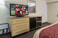 Bedroom Red Roof Inn Lansing West - MSU