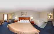 Bedroom 7 Quality Inn Troutville - Roanoke North