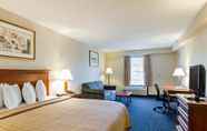 ห้องนอน 5 Quality Inn Troutville - Roanoke North