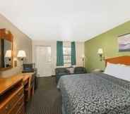 Bedroom 6 Days Inn by Wyndham Brownsville