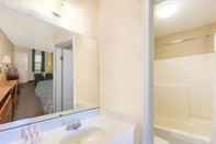 In-room Bathroom Days Inn by Wyndham Brownsville