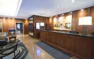 Lobi 2 Cambridge Suites Toronto