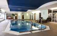 Swimming Pool 7 Best Western Macrander Hotel Dresden
