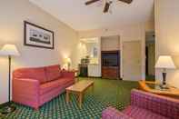 Ruang untuk Umum Hampton Inn by Hilton Concord/Bow