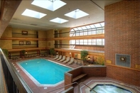 Swimming Pool Park Plaza Resort Park City a Ramada by Wyndham