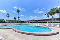 Swimming Pool Croix Grand Hotel