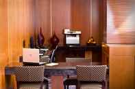 Ruangan Fungsional Courtyard by Marriott Boston Logan Airport