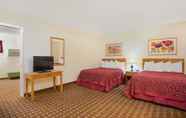 Kamar Tidur 6 Days Inn by Wyndham Fremont