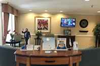 Lobby Baymont By Wyndham Gainesville I-75