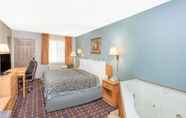 Bedroom 6 Days Inn by Wyndham Farmer City