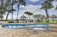 Kolam Renang Aston Islander on the Beach