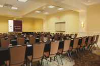 Functional Hall Doubletree Suites by Hilton at The Battery Atlanta