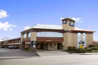 Bangunan Days Inn by Wyndham Rocklin/Sacramento