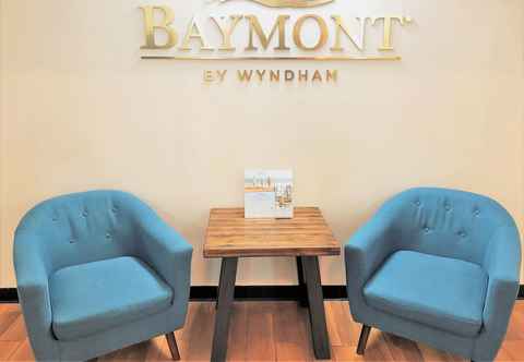 Lobby Baymont by Wyndham Kearney
