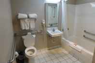 In-room Bathroom Baymont by Wyndham Kearney