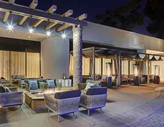 Lobby 2 Torrance Marriott Redondo Beach