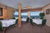Dewan Majlis Tahoe Lakeshore Lodge & Spa