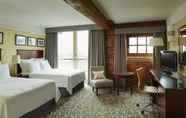 Bilik Tidur 3 Manchester Marriott Victoria & Albert Hotel