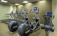 Fitness Center 5 DoubleTree by Hilton St. Louis - Westport