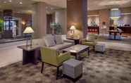 Lobby 2 DoubleTree by Hilton St. Louis - Westport