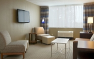 Common Space 3 DoubleTree by Hilton St. Louis - Westport