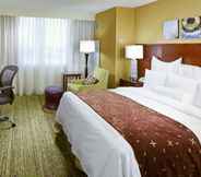 Bedroom 4 West Des Moines Marriott
